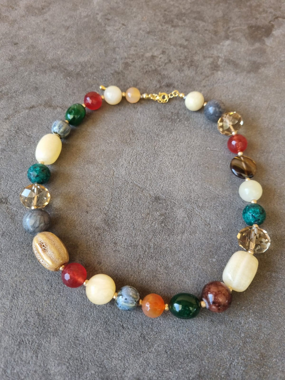 Choker mix piedras (F16)