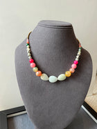 Collar artesanal de piedras multicolor con jade — ajustable