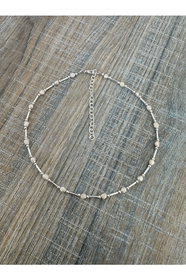 CHOKER MOSTACILLAS Y PERLAS (J-05)