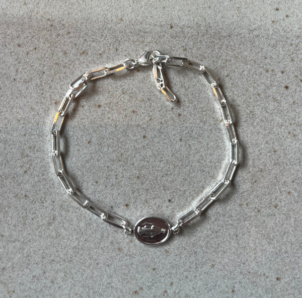 Pulsera de mujer cadena cartier con conector Virgen de los Rayos. Bronce enchapado en plata. 21cm ajustable (R24)
